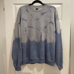 Wild Fable Gray and Blue Tie-Dye Sweatshirt